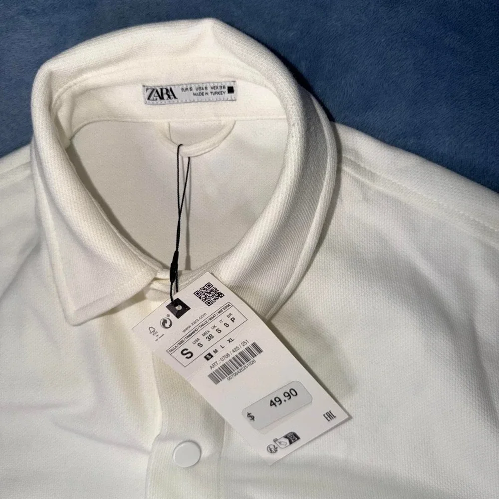 Zara White Short Sleeve Button Up Shirt